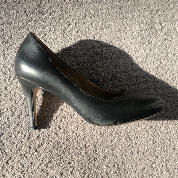 Beautiful pair of Corso Como black leather pumps. - Picture 3 of 3